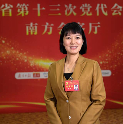 廣州市天河區車陂小學黨支部書記、校長詹雯代表：在學校點亮孩子心中的“光”